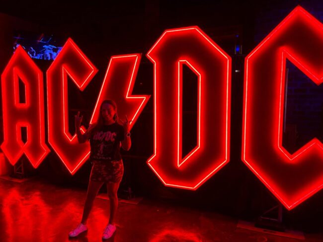 AC/DC