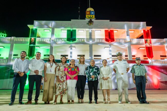 Quintana Roo encendió sus luces patrias en Chetumal. Cristina Torres destacó esperanza, unidad y orgullo en Quintana Roo en Mes de la Patria