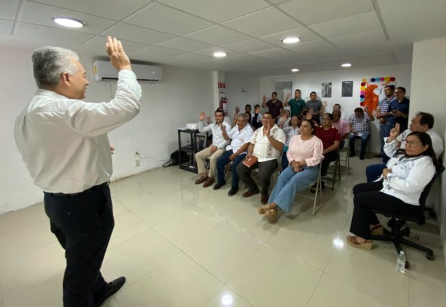 Enrique Chuc encabeza plática sobre ética del servicio público en Quintana Roo por la Secretaría Anticorrupción y Buen Gobierno