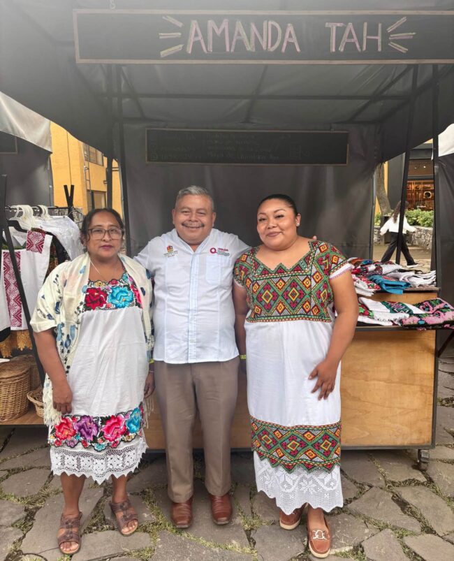 Quintana Roo lleva su cultura a Los Pinos con artesanías, gastronomía, música y tradiciones mayas con la asistencia del INMAYA