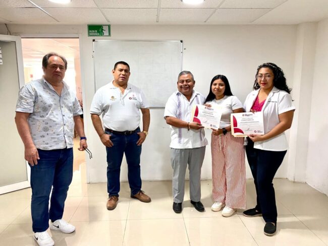 inmaya entrega reconocimientos por el Programa 3 X Mi Salud prevención de enfermedades